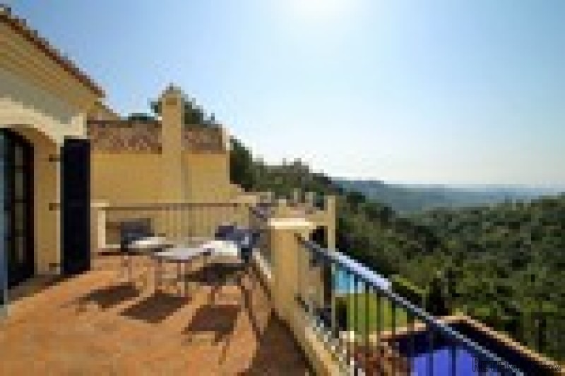 4 Bedrooms - Villa - Malaga - For Sale - 2
