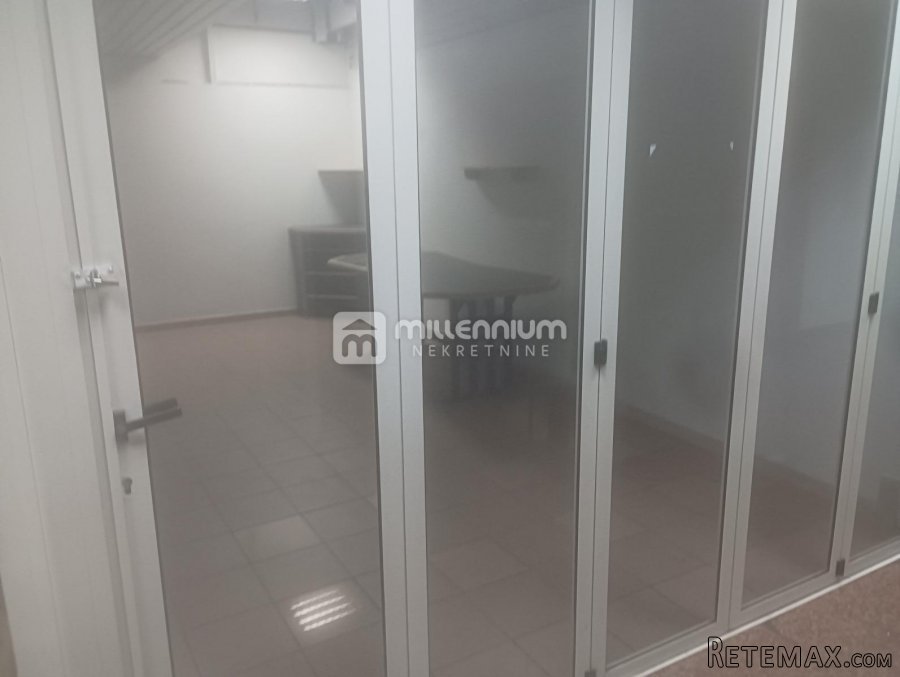 Rijeka, Centar, 33m2, poslovni prostor- trgovina - 2