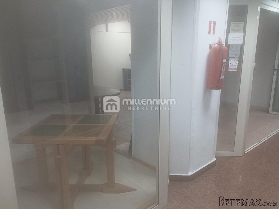 Rijeka, Centar, 33m2, poslovni prostor- trgovina - 3