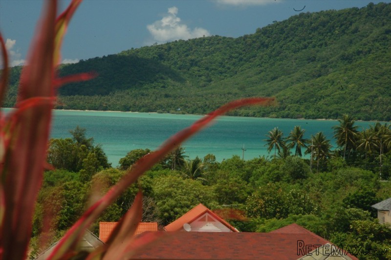 Sai Yuan - Large 3 Storey Sea Views..