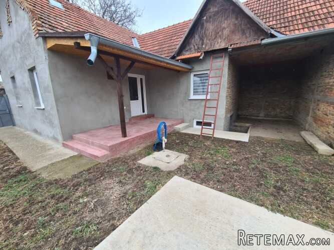 Prodajem renoviranu kucu u Kovacici - 7