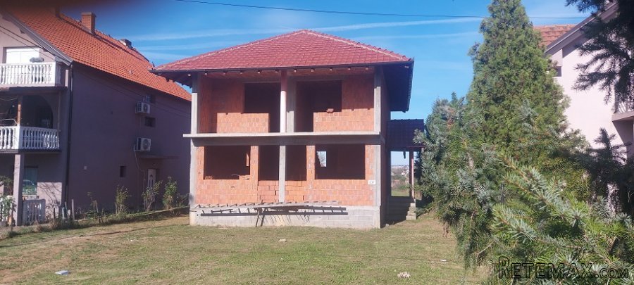 Kuca u Ostruznici na 15ari placa - 11