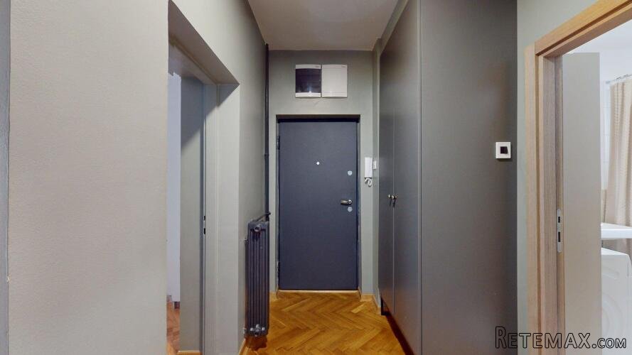 Renoviran trosoban stan na Keju-Novi Sad - 11