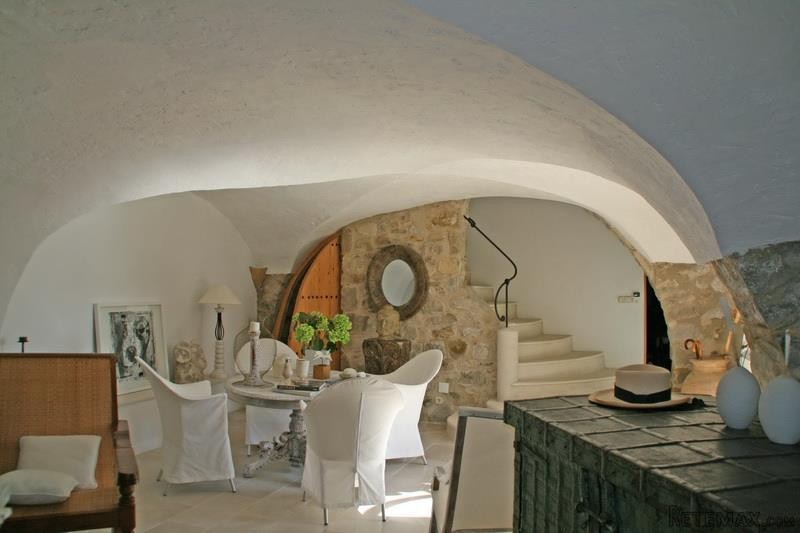Farm House For Sale: Alta Garrotxa - 2