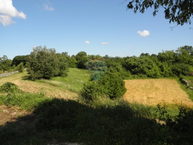 Urbanizirano zemljište u Bičićima - 2