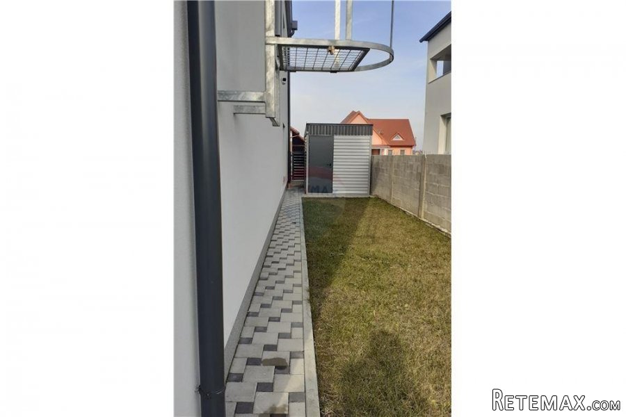 Uredski poslovni prostor u Trnovcu; 182 m2 - 13