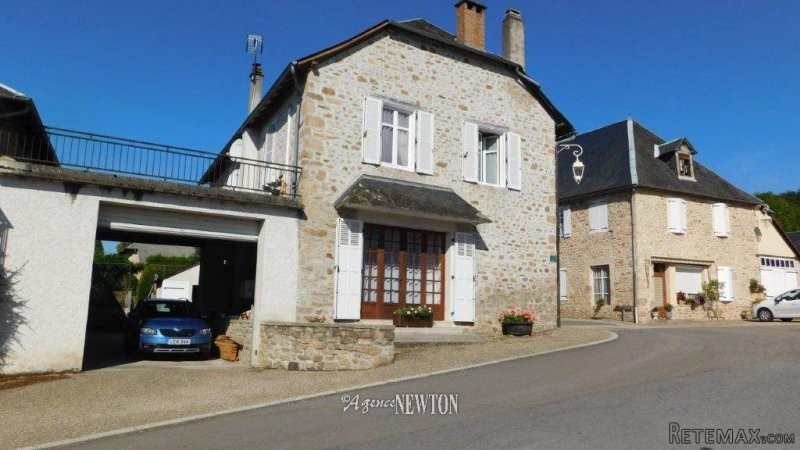Correze, Meilhards - Spacious 4 bedroom..