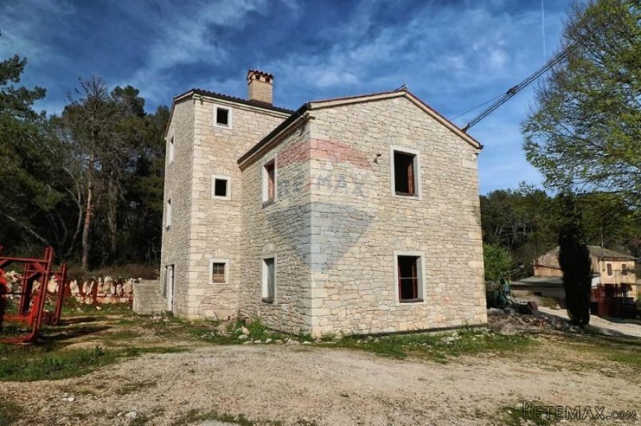 Istra, Kanfanar, velika kamena kuća u rohbau fazi - 7