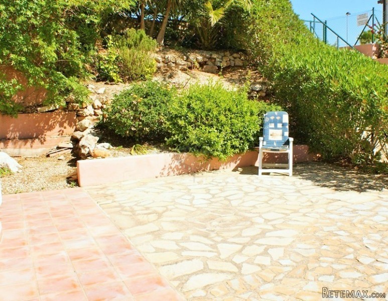 Lovely 3 Bedroom 2 Bathroom Villa For.. - 2