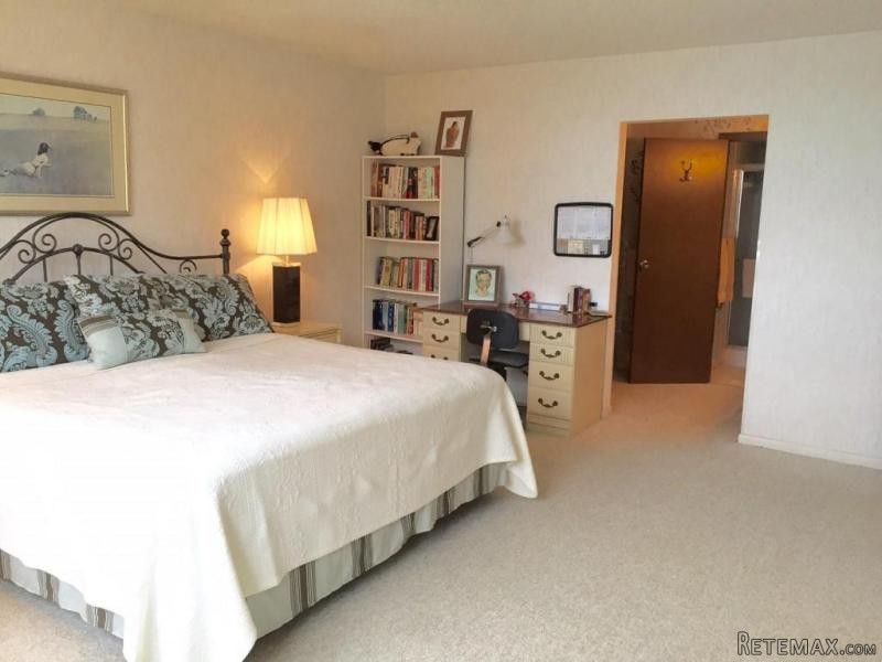 5440 N Ocean Dr #1404, Singer Island..