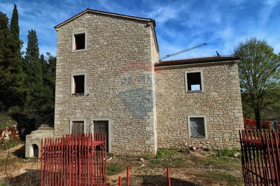 Istra, Kanfanar, velika kamena kuća u rohbau fazi - 8