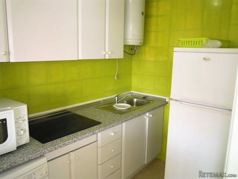 3 bedroom, 1 bathroom Apartment, (build.. - 2