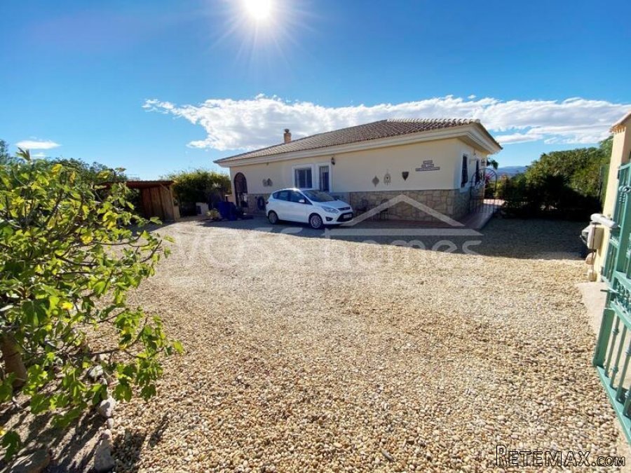 NEW & EXCLUSIVE LISTING TO VOSS HOMES - A WOW, spacious.. - 19