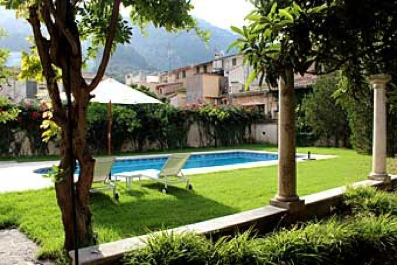 Large And Luxurious Manor House With A..