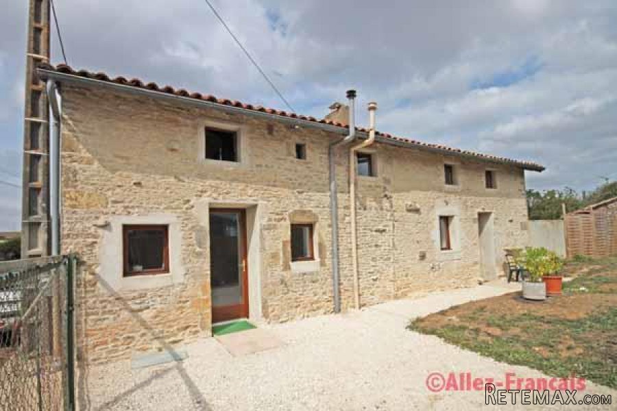 Plibou (79) - Detached 3 bedroom stone house renovated recently.. - 2