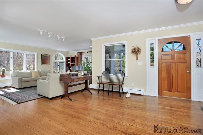 5 bedroom House For Sale: 187 Weaver.. - 2