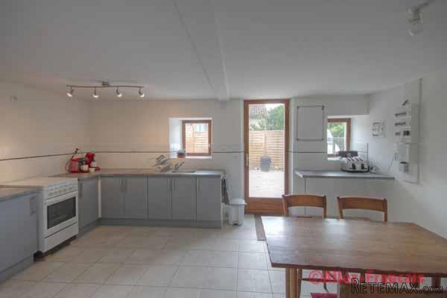 Plibou (79) - Detached 3 bedroom stone house renovated recently.. - 3