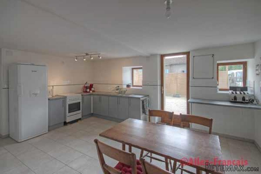 Plibou (79) - Detached 3 bedroom stone house renovated recently.. - 4