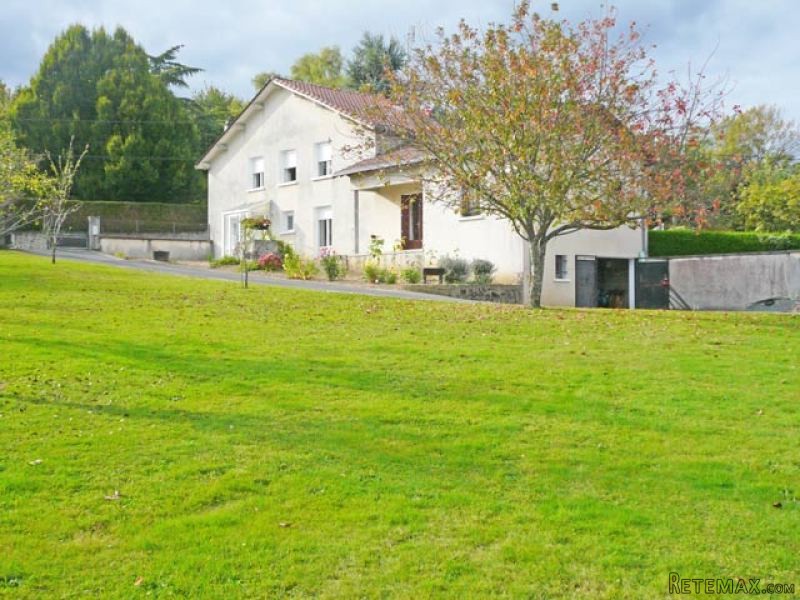 4-Bed Village House On Basement And.. - 2