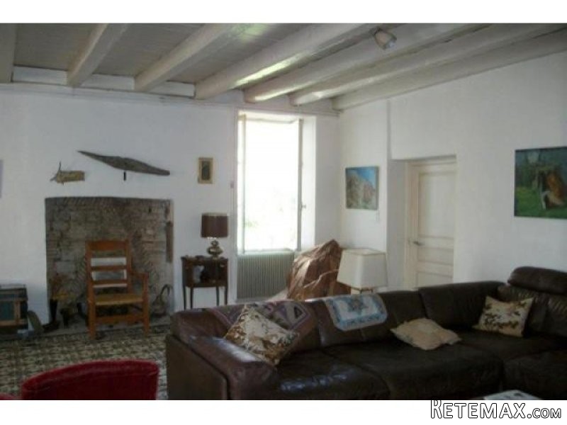 6 bedroom Town House For Sale: 79500.. - 2