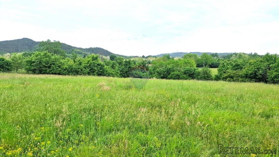 Istra,Pazin-Građevinsko zemljište mješovite namjene