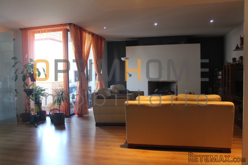 3 Bedrooms Flat For Sale - Santarem - 2