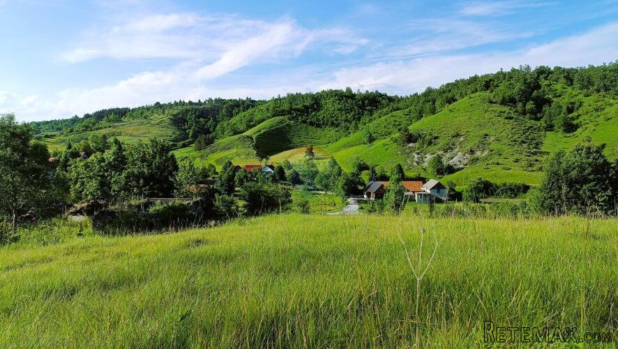 Ogulin , Modruš - Građevinsko - poljoprivredni teren sa ruše