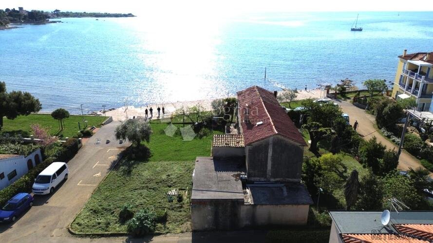 KAMENA KUĆA 30 METARA DO PLAŽE! - 2