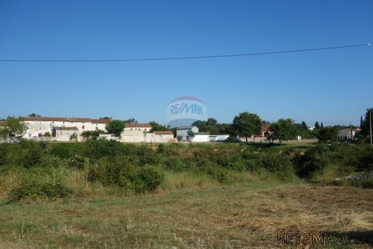 Istra, građevinsko zemljište u mirnome mjestu