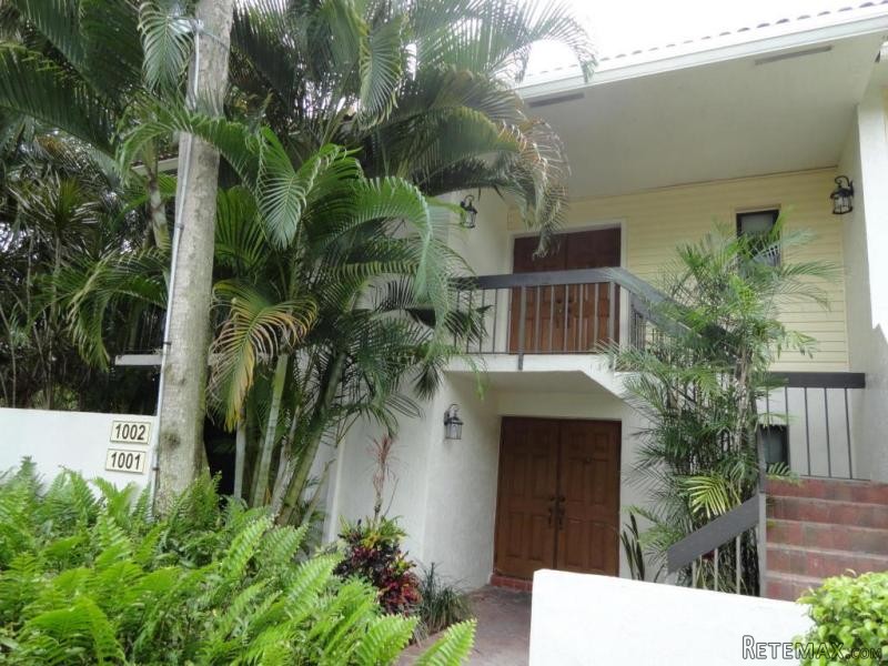 6774 Willow Wood Dr #1102, Boca Raton..