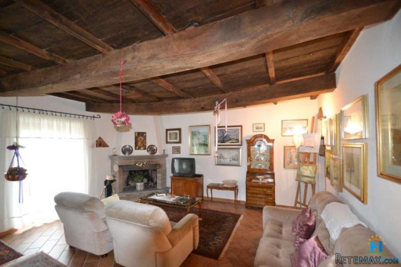 Renovated apartment in medieval hamlet
