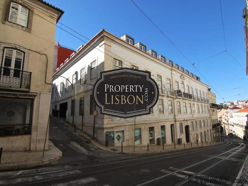 Luxury 4-bedroom apartment in..