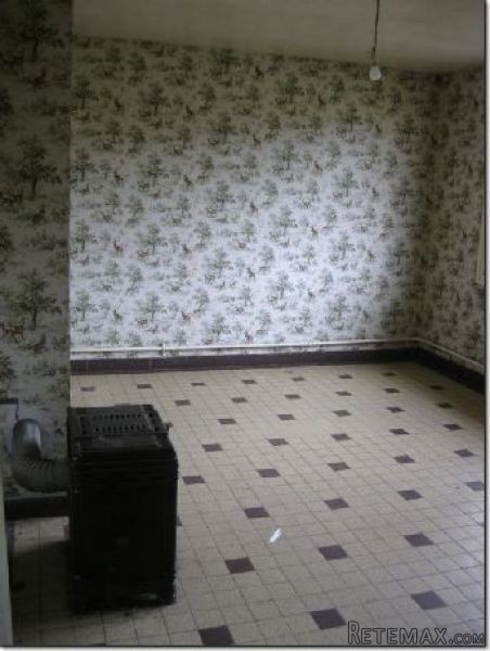 Detached House to Refesh - 2