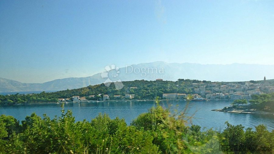POLJOPRIVREDNO ZEMLJIŠTE SA POGLEDOM NA MORE I - 2