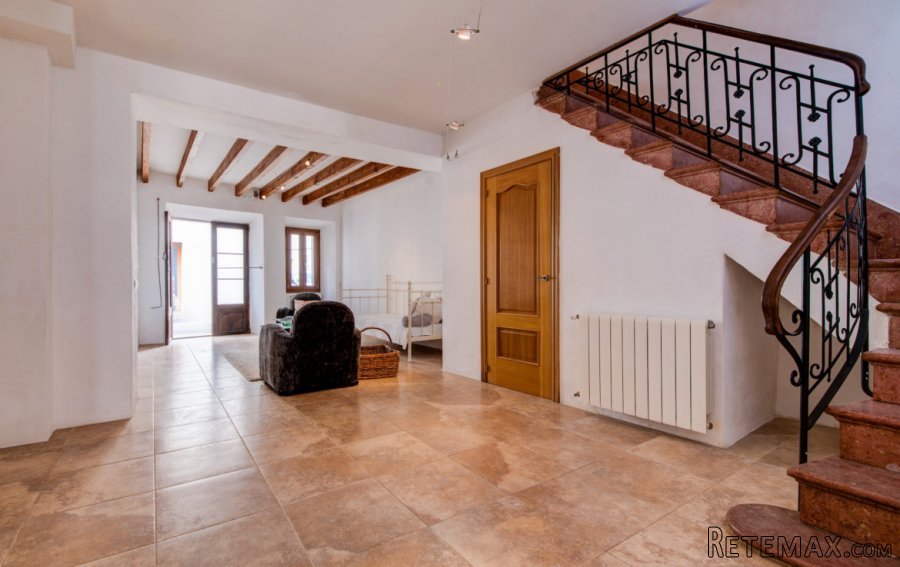 This totally renovated townhouse is situated near the main.. - 3