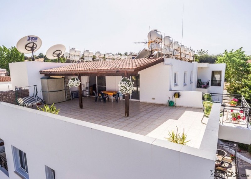 For Sale : Penthouse - Polis, Prodromi
