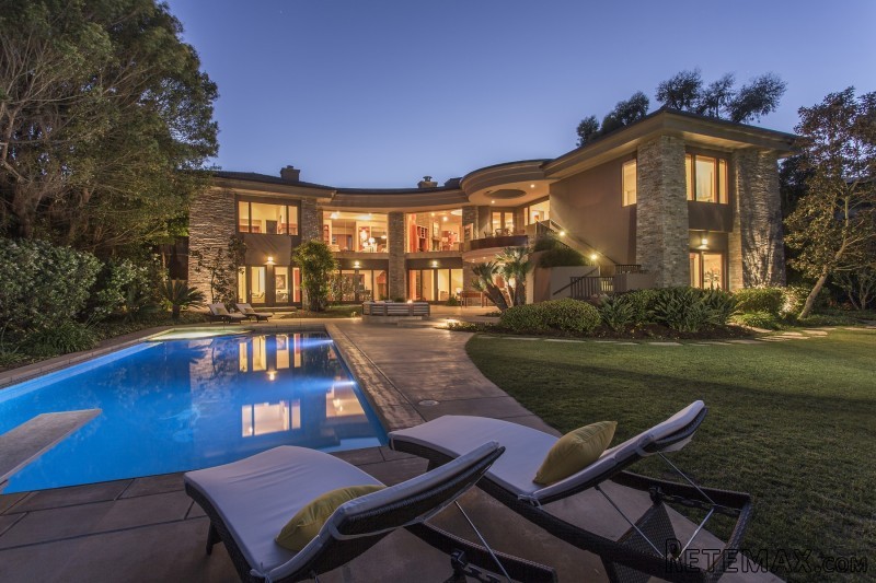 7773 Starlight Drive