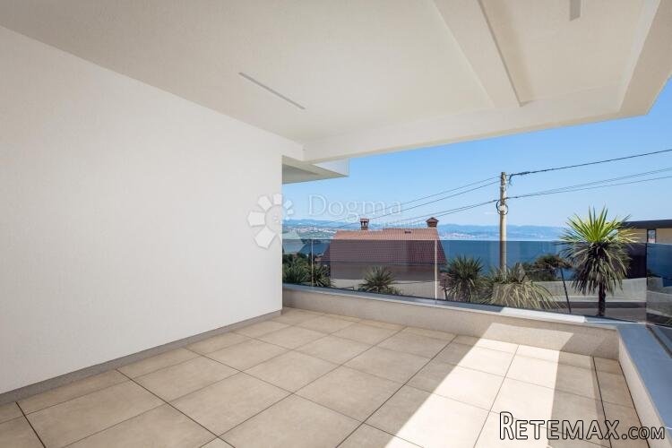 OPATIJA, LUKSUZNI STAN, 2S+DB, BALKON, LIFT, BAZEN - 2