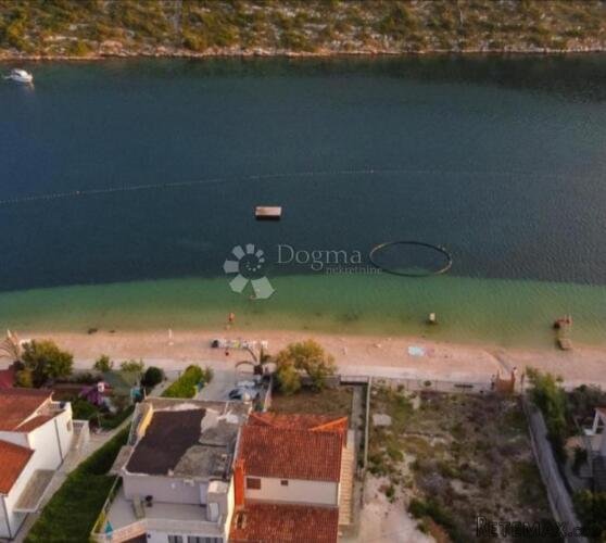 STUPIN ČELINE-ROGOZNICA, stan sa predivnim pogledom na more