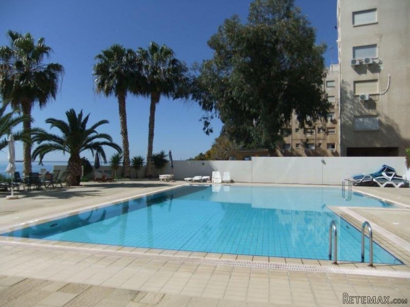 Two Bedroom Apartment on the sea front