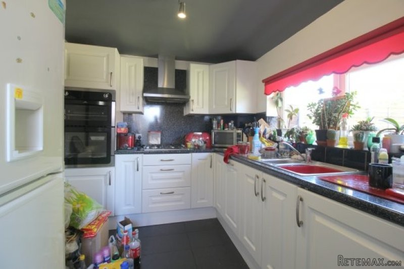 3 bedroom, Semi-detached House house.. - 2