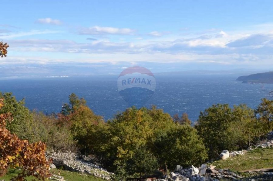 BRSEČ - SV. JELENA - GRAĐEVINSKI TEREN 716 m2
