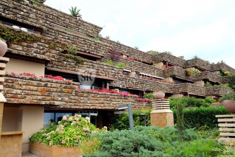 Exclusive Apartment On The Frontline In..