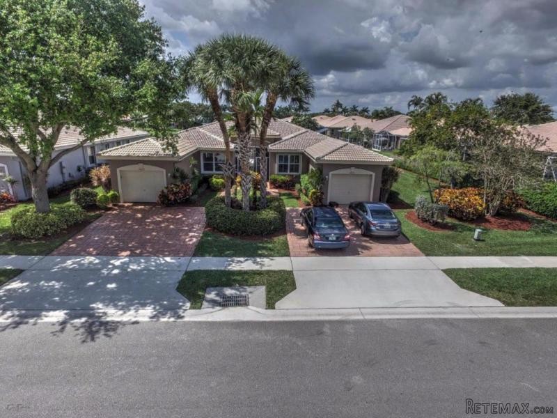 10829 Royal Carribean Cir, Boynton.. - 2