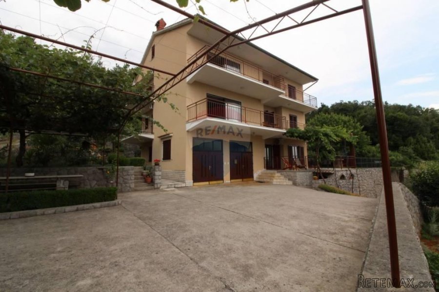Ičići -Kuća sa 3 stana - 3