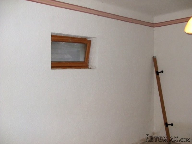 Prodajem Kuću, Selo Parage - 2