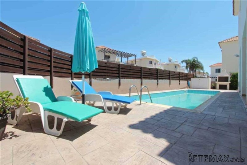 House Detached - For Sale - 3 Bedrooms - 2