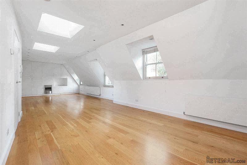 2 Bedroom Purpose Built, Leasehold