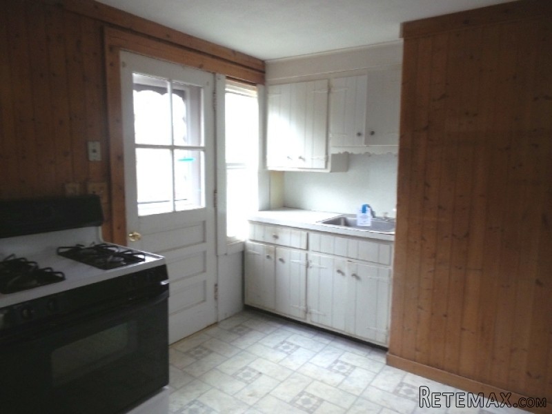 225 Riggs Street Oxford, CT, 06478 New.. - 2