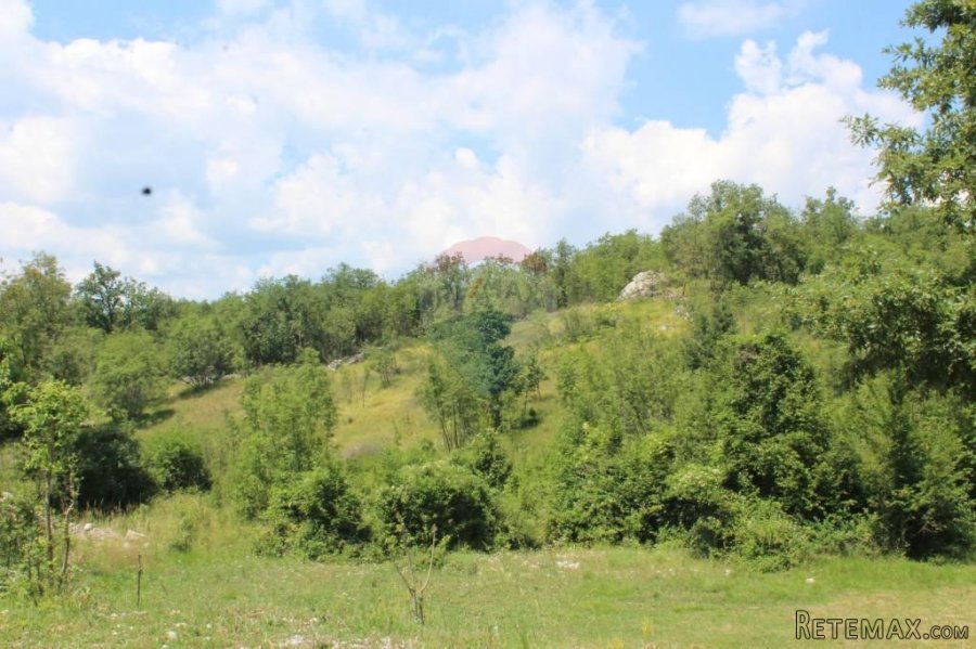 Kastav - građevinski teren 5144 m2